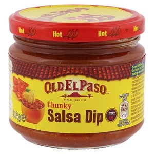 Chunky salsa dip hot